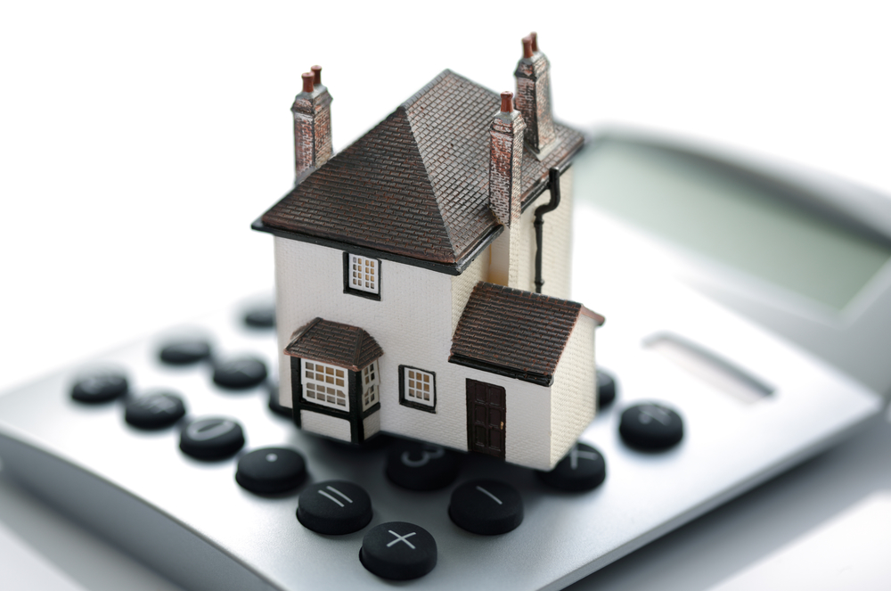 Fixed rate versus adjustable rate mortgage